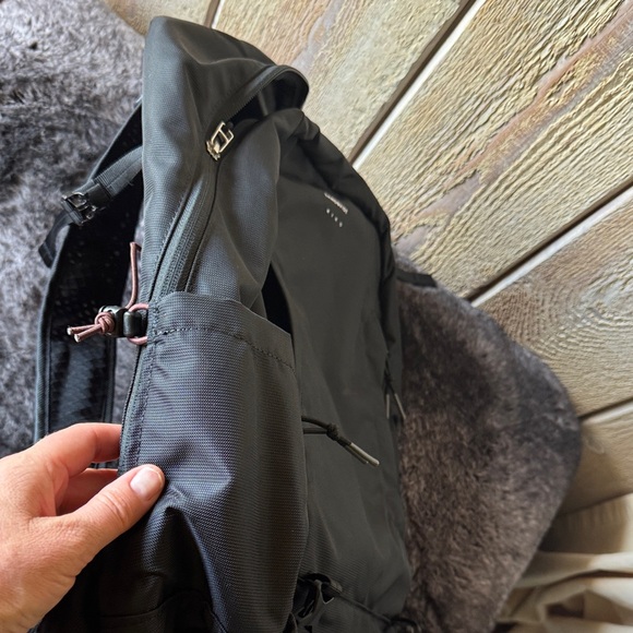 Black Ridge Hike Backpack - Picture 8 of 8